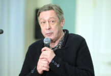 Семья Сергея Захарова приняла искренние извинения Михаила Ефремова после ДТП semya sergeya zaharova prinyala iskrennie izvineniya mihaila efremova posle dtp-news-blog-ru-174418268200-0