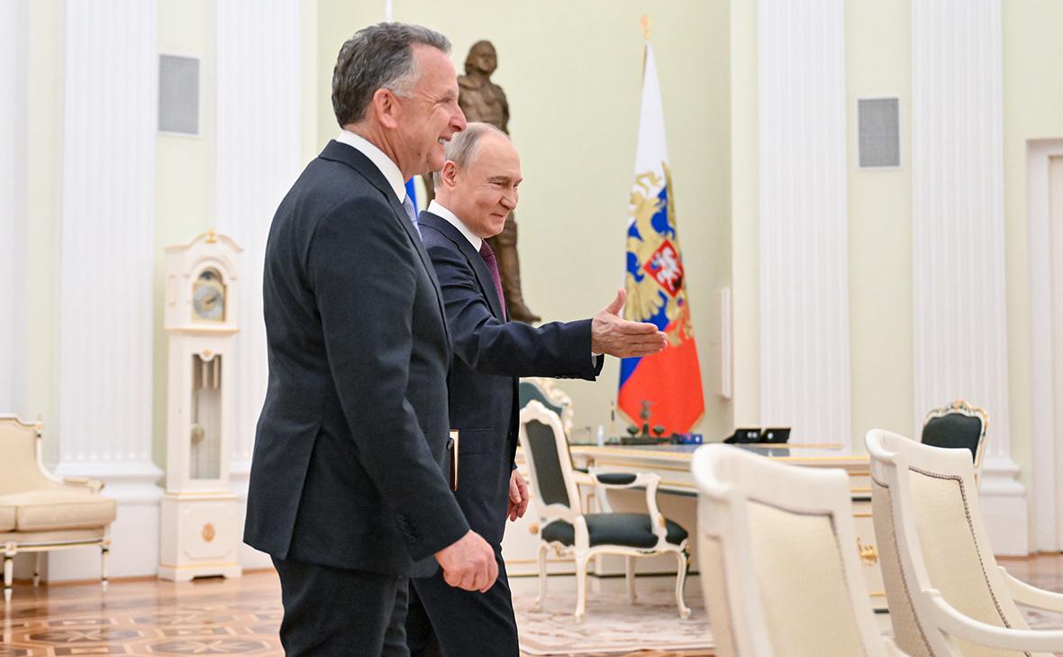 Стивен Уиткофф и Владимир Путин (Кристина Кормилицына / ТАСС)