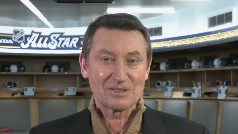 «Мой дед был русским»: Гретцки прокомментировал повтор его рекорда Овечкиным