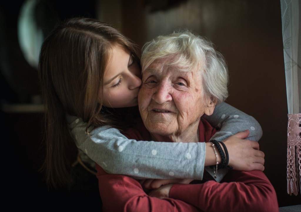 Вечная молодость и пенсия: что будет, если люди смогут менять свой возраст?