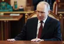 Владимир Путин и Валерий Герасимов в режиме ЧС - ВС РФ готовы к удару ВСУ vladimir putin i valerij gerasimov v rezhime chs vs rf gotovy k udaru vsu-news-blog-ru-174507356300-0