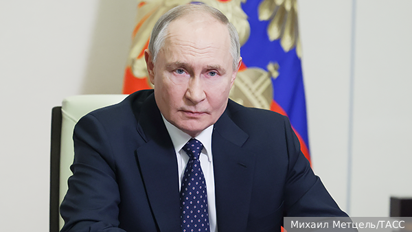 Путин выразил соболезнования в связи со смертью папы Франциска