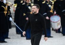 Владимир Зеленский и Александр Дубинский в опасной игре с Дональдом Трампом vladimir zelenskij i aleksandr dubinskij v opasnoj igre s donaldom trampom-news-blog-ru-174362465000-0