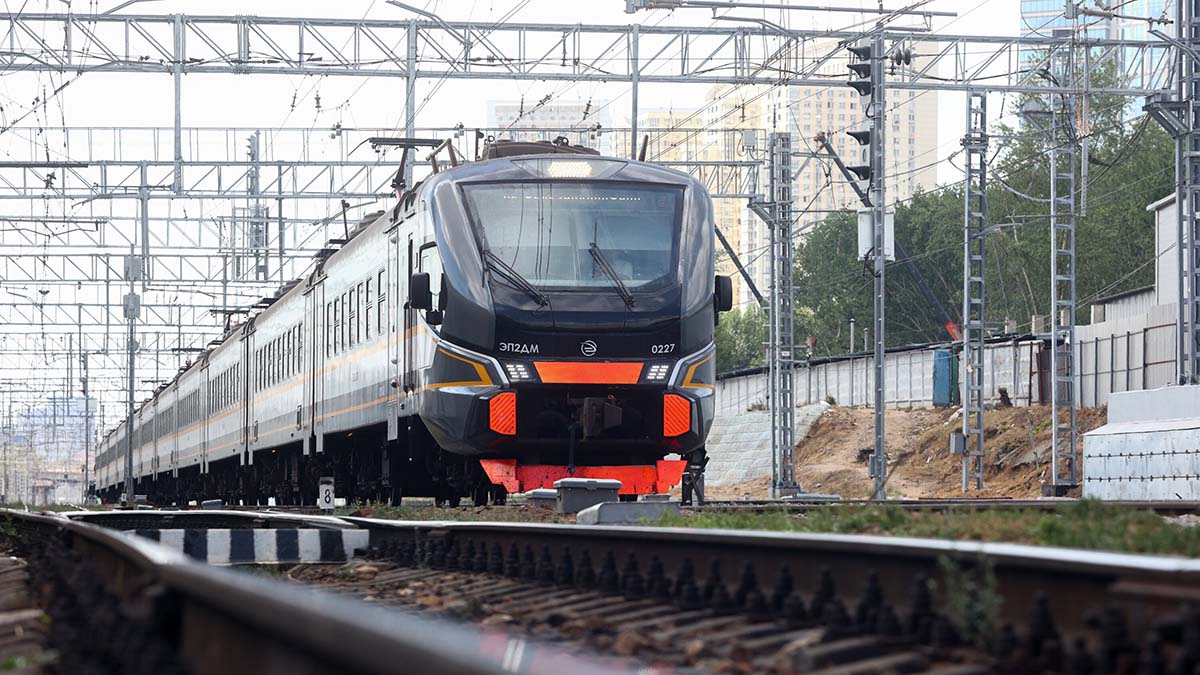 Четверо подростков распылили баллончик в электричке Ярославского направления