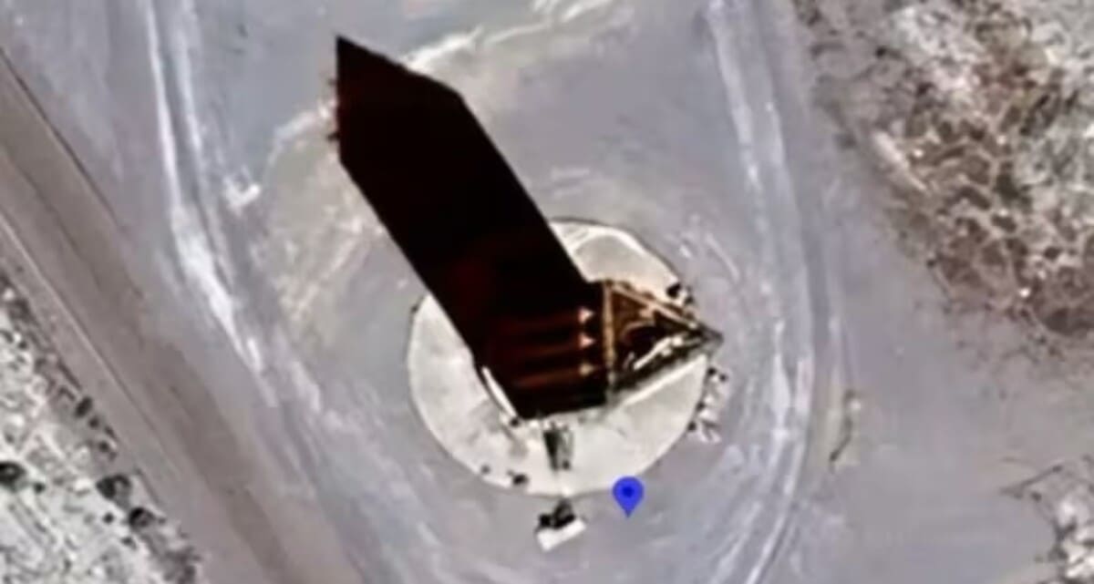 Загадочная находка в Зоне-51 на картах Google Maps привлекает внимание-0