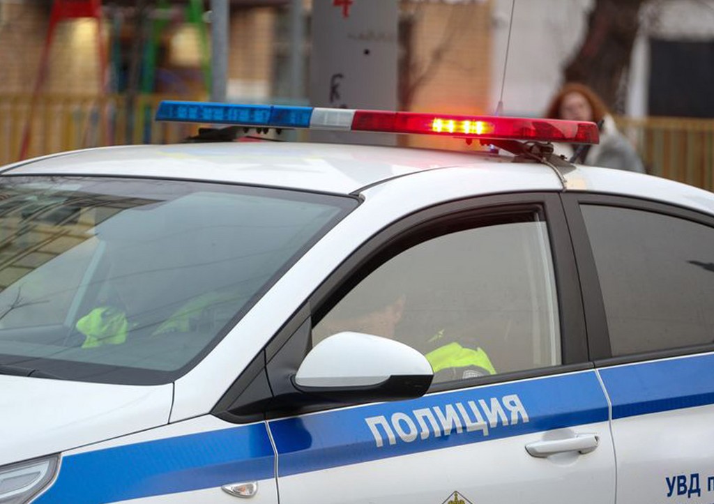 Мужчина дважды изнасиловал соседку, которой помог открыть дверь