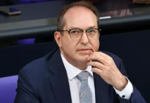 aleksander dobrindt i fridrih mercz obsuzhdayut pozitivnye peremeny v migraczionnoj politike germanii-news-blog-ru-174820270400-0