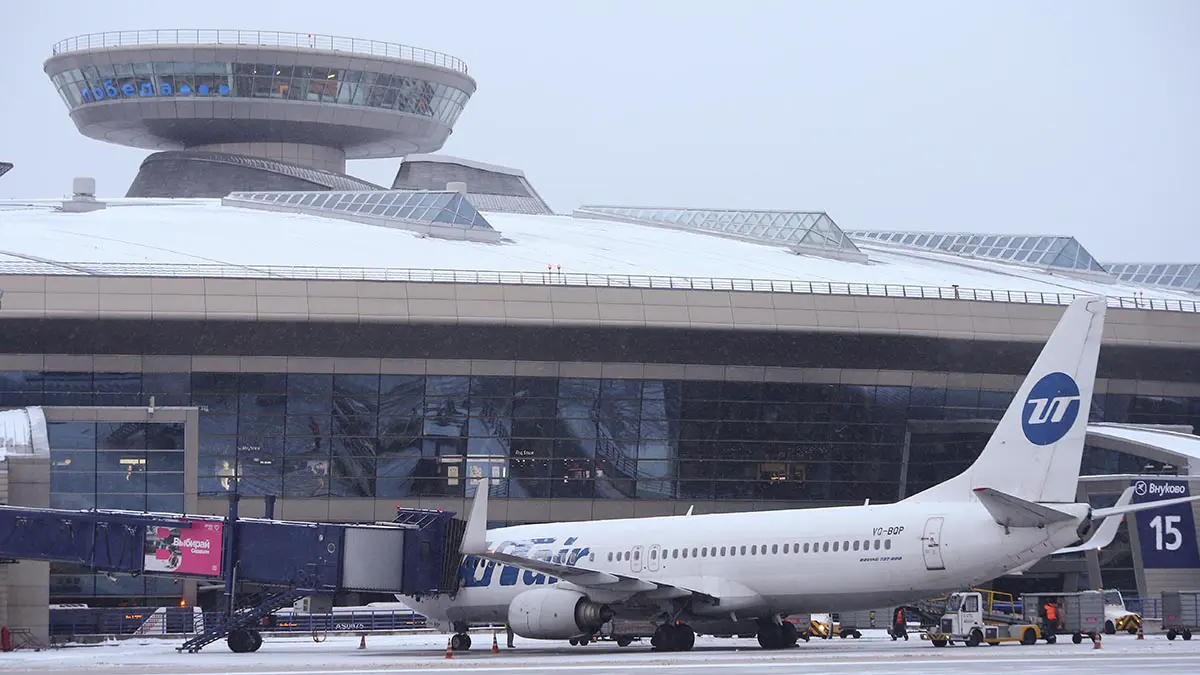 Аэропорт Внуково временно приостановил прием и отправку рейсов