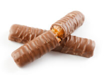 Забавные проступки, ставшие причиной увольнений батончики твикс