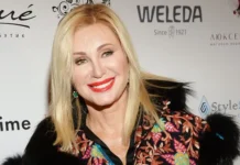 Цыганова разоблачает звездный разврат Киркорова и Лолиты czyganova razoblachaet zvezdnyj razvrat kirkorova i lolity-news-blog-ru-174851247000-0