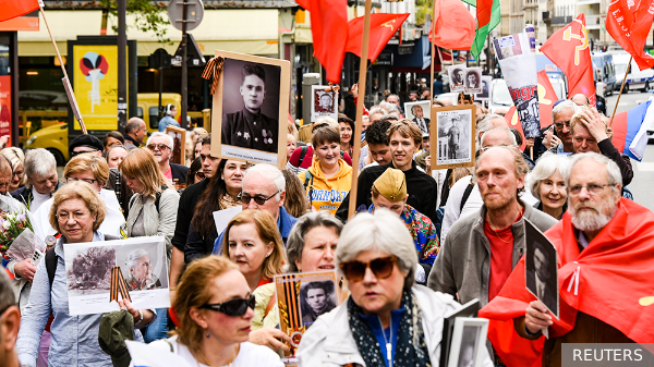 Французы возмутились отсутствием России на годовщине Победы