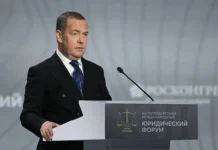 Дмитрий Медведев о судьбе Украины и позициях Путина перед Россией dmitrij medvedev o sudbe ukrainy i pozicziyah putina pered rossiej-news-blog-ru-174775210700-0