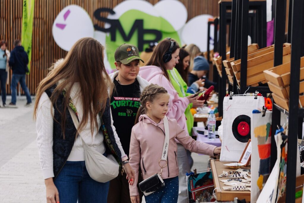 Алексей Вихарев с женой Яной приняли участие на Summer Fest в Екатеринбурге