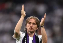 Лука Модрич прощается с Реалом после триумфальной церемонии на Бернабеу luka modrich proshhaetsya s realom posle triumfalnoj czeremonii na bernabeu-news-blog-ru-174811071200-0