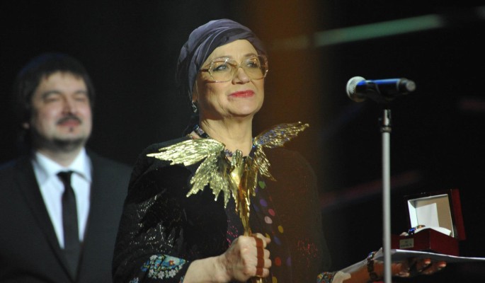 Облупившийся крест и выцветшие венки: про могилу Руслановой все забыли после похорон