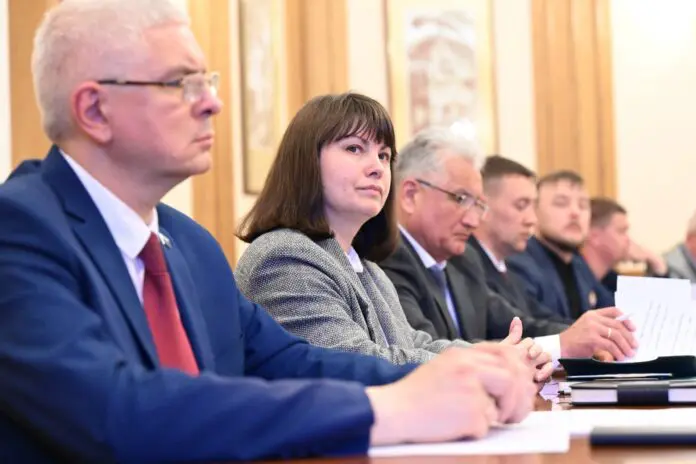 Олег Чемезов и Свердловское отделение Общества «Знание» обсуждают вызовы и планы-0