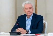 Сергей Собянин поздравил с юбилеем и пригласил на BRICS+ Fashion Summit sergej sobyanin pozdravil s yubileem i priglasil na -news-blog-ru-174802957000-0