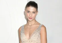 Старт проекта Phia от Фиби Гейтс и Софии Кианни вызвал неоднозначную реакцию start proekta ot fibi gejts i sofii kianni vyzval neodnoznachnuyu reakcziyu-news-blog-ru-174731465600-0