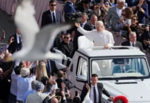 Торжественная интронизация Папы Льва XIV в Ватикане объединяет верующих torzhestvennaya intronizacziya papy lva v vatikane obedinyaet veruyushhih-news-blog-ru-174757259800-0