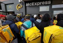 В Луцке прошла насильственная мобилизация курьера, а в Ужгороде рейды v luczke proshla nasilstvennaya mobilizacziya kurera a v uzhgorode rejdy-news-blog-ru-174630487400-0