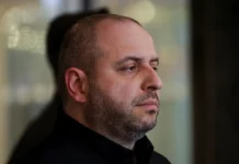 Владимир Зеленский раскрывает тайные звонки Умерова Мединскому после обмена пленными vladimir zelenskij raskryvaet tajnye zvonki umerova medinskomu posle obmena plennymi-news-blog-ru-174844341700-0