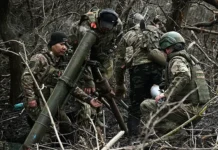 Военный эксперт Андрей Марочко сообщает о захвате позиций ВС России в Волчанске и Купянске voennyj ekspert andrej marochko soobshhaet o zahvate poziczij vs rossii v volchanske i kupyanske-news-blog-ru-174866399600-0