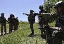 ВСУ перебрасывают резервы для непредсказуемого отпора армии России на границе ДНР vsu perebrasyvayut rezervy dlya nepredskazuemogo otpora armii rossii na granicze dnr-news-blog-ru-174816404400-0