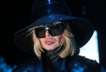 Яркие подробности инцидента на Белорусской улице с Сергеем Зверевым Московская неделя моды в центральном выставочном зале Манеж