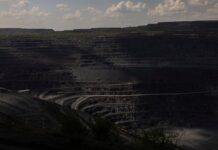 Юрий Луценко считает сделку без гарантий угрозой для Украины и обвиняет США и Зеленского yurij luczenko schitaet sdelku bez garantij ugrozoj dlya ukrainy i obvinyaet ssha i zelenskogo-news-blog-ru-174645449300-0