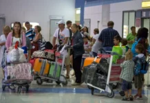 Алексей Чекунков сообщил о лидирующих позициях Дальнего Востока по миграции aleksej chekunkov soobshhil o lidiruyushhih pozicziyah dalnego vostoka po migraczii-news-blog-ru-0