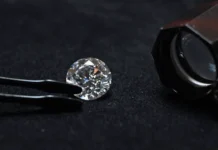 АЛРОСА и Индия фиксируют сезонную паузу перед ростом спроса на алмазы alrosa i indiya fiksiruyut sezonnuyu pauzu pered rostom sprosa na almazy-news-blog-ru-0