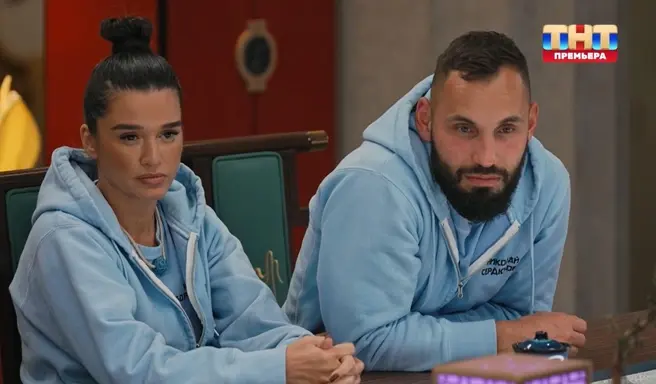 Пара решила проверить свои отношения на телешоу, но что-то пошло не так | Источник: кадр из шоу «Сокровища императора» (16+), ТНТ, 2025 год