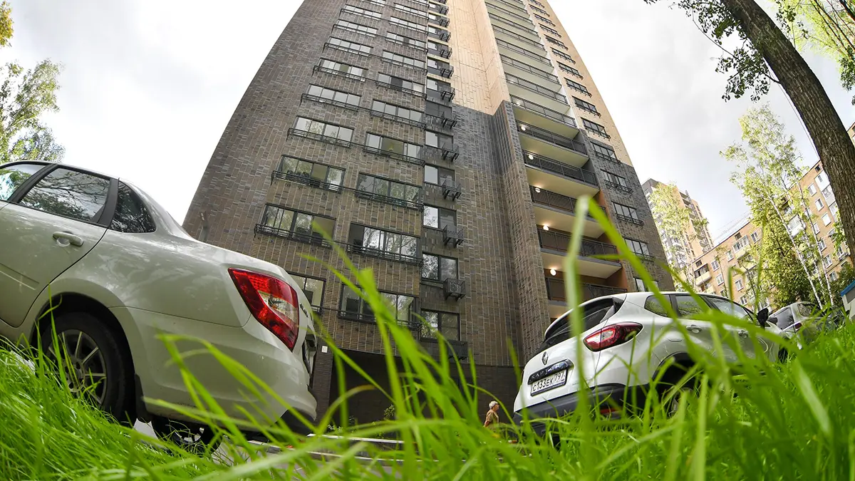 Владимир Ефимов: Около двух миллионов квадратных метров жилья возведут по программе реновации в 2025 году