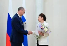 Денис Паслер и Марина Боровкова чествуют уральцев за вклад в регион denis pasler i marina borovkova chestvuyut uralczev za vklad v region-news-blog-ru-0