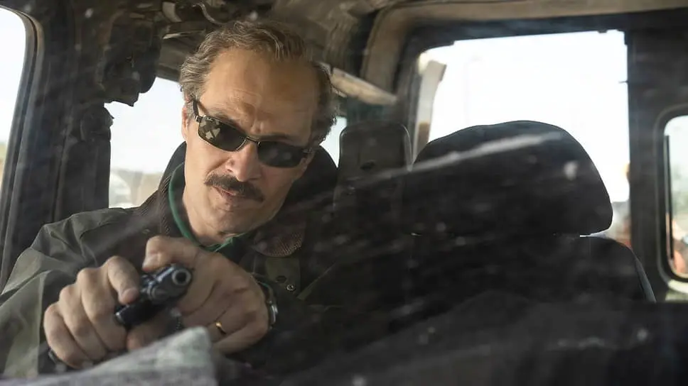 Фильм выстреливает благодаря Клаудио Сантамарии, сыгравшему Николу Калипари