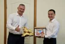 Олег Нейфельд и Ван Линь укрепляют связи Богдановича с Тунцзяном oleg nejfeld i van lin ukreplyayut svyazi bogdanovicha s tunczzyanom-news-blog-ru-0