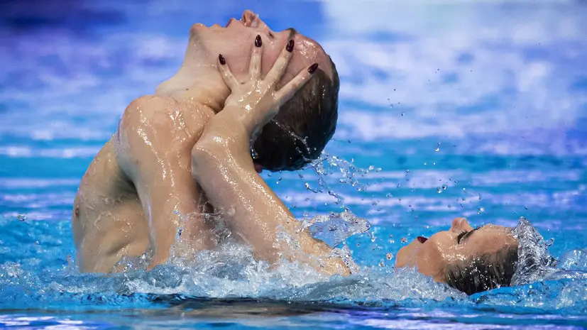 С широко закрытыми глазами: марафонцам — попытаться попасть в медали ЧМ, синхронисткам — не дрогнуть и вернуть авторитет