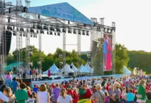 В Москве пройдет празднование Дня семьи, любви и верности с концертами и выставками v moskve projdet prazdnovanie dnya semi lyubvi i vernosti s konczertami i vystavkami-news-blog-ru-0