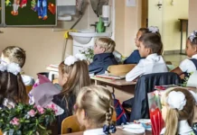 Госдума рассматривает правила для школьников-мигрантов в Калужской и Воронежской областях gosduma rassmatrivaet pravila dlya shkolnikovmigrantov v kaluzhskoj i voronezhskoj oblastyah-news-blog-ru-0