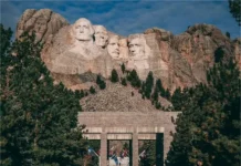 mask i ssha obsuzhdayut budushhee ukrainy i sudbu interneta -news-blog-ru-0