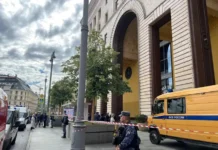 Сергей Собянин и МЧС координируют помощь в Центральном Детском Магазине sergej sobyanin i mchs koordiniruyut pomoshh v czentralnom detskom magazine-news-blog-ru-0