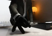 США и АЛРОСА ведут борьбу за алмазные резервы до 2026 года под давлением OFAC ssha i alrosa vedut borbu za almaznye rezervy do 2026 goda pod davleniem -news-blog-ru-0