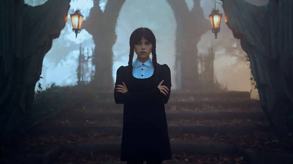 Уэнсдэй и Дженна Ортега вдохновляют на модный бум в готическом стиле-0