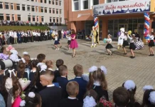 Анастасия Точилина и Светлицкая делятся секретами подготовки ребенка к 1 сентября anastasiya tochilina i svetliczkaya delyatsya sekretami podgotovki rebenka k 1 sentyabrya-news-blog-ru-0