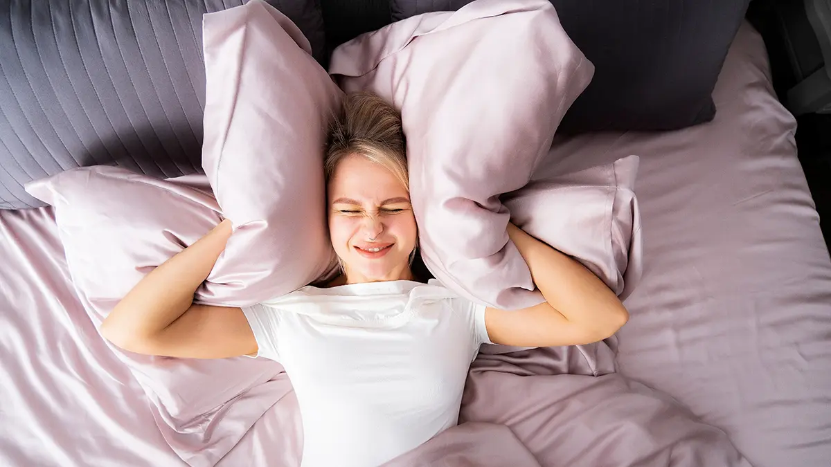 Россиян могут штрафовать за очень громкий будильник или крики