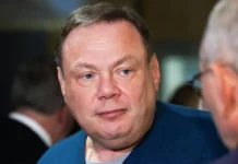 Михаил Фридман настаивает на снятии санкций ЕС из-за угрозы рабочим местам mihail fridman nastaivaet na snyatii sankczij es izza ugrozy rabochim mestam-news-blog-ru-0