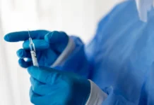 Ольга Уланкина и Андрей Кондрахин объяснили, как безопасно сочетать вакцинацию olga ulankina i andrej kondrahin obyasnili kak bezopasno sochetat vakczinacziyu-news-blog-ru-0