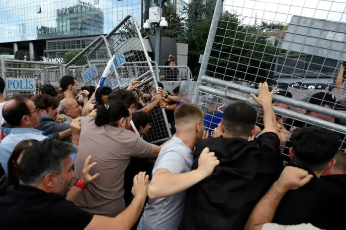 ozgyur ozel narodnaya respublikanskaya partiya i dinamika peremen v stambule-news-blog-ru-0