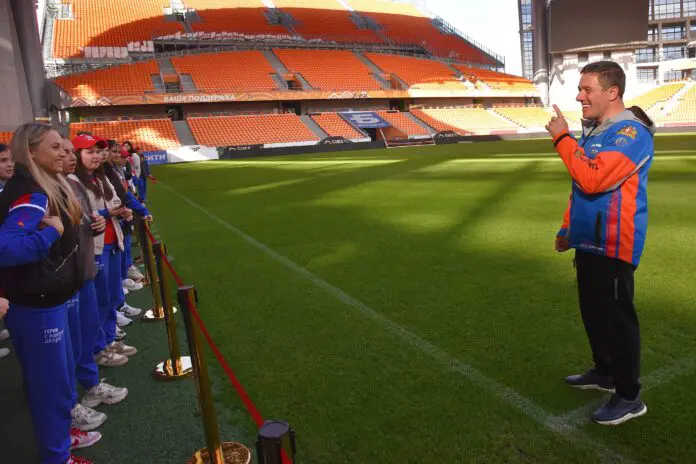 Сергей Карякин зарядил энергией участников «Поезда Героев» в Екатеринбурге!-0