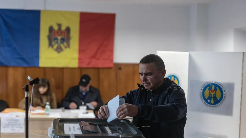 «Откровенное манипулирование голосами избирателей»: Лавров назвал жульническими выборы в Молдавии